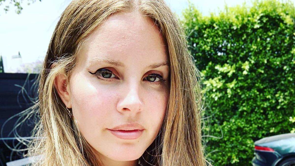 Як Лана Дель Рей змінила імідж: фото пофарбованого волосся Як Лана Дель Рей змінила імідж: фото пофарбованого волосся