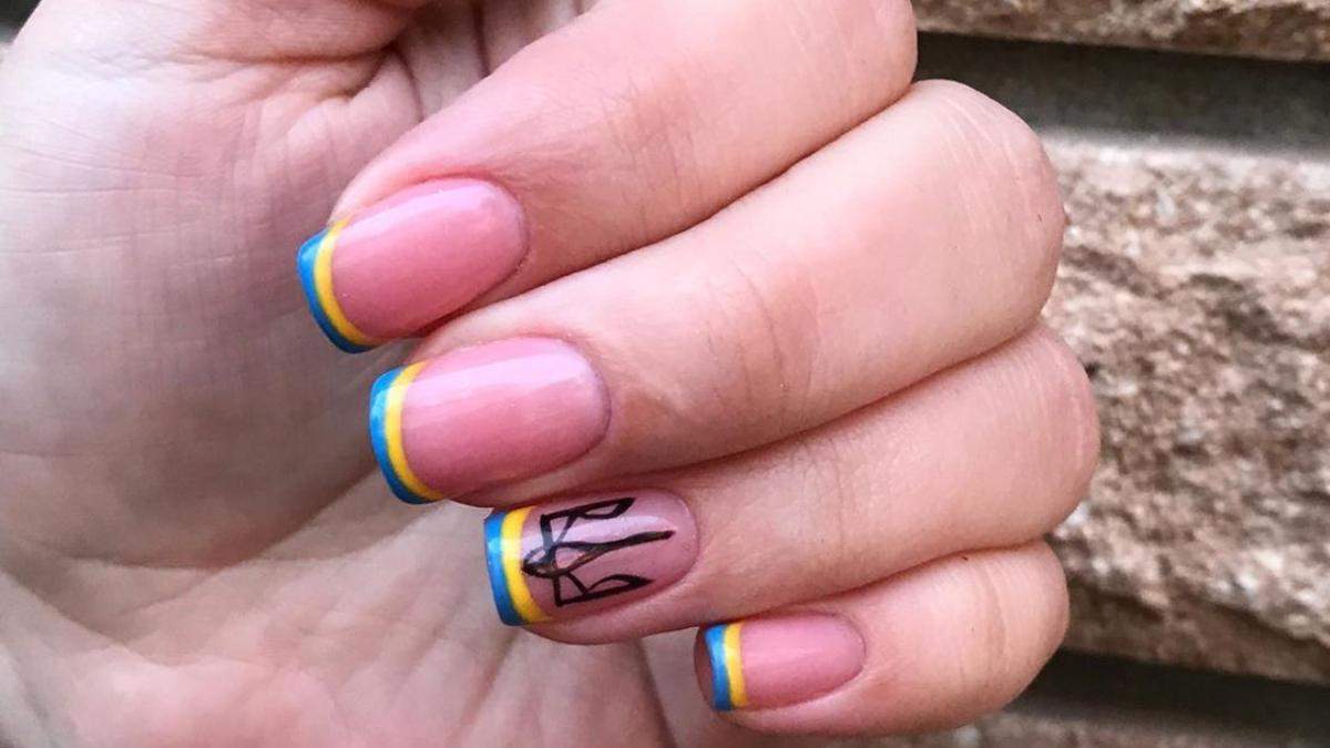Який манікюр зробити на День Незалежності: патріотичні варіанти Який манікюр зробити на День Незалежності: патріотичні варіанти